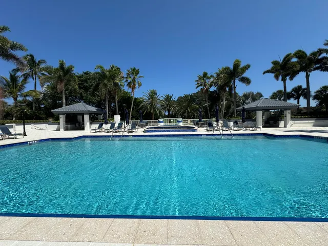 $8,500 | 550 Southeast Mizner Boulevard, Unit B501, Boca Raton, FL 33432