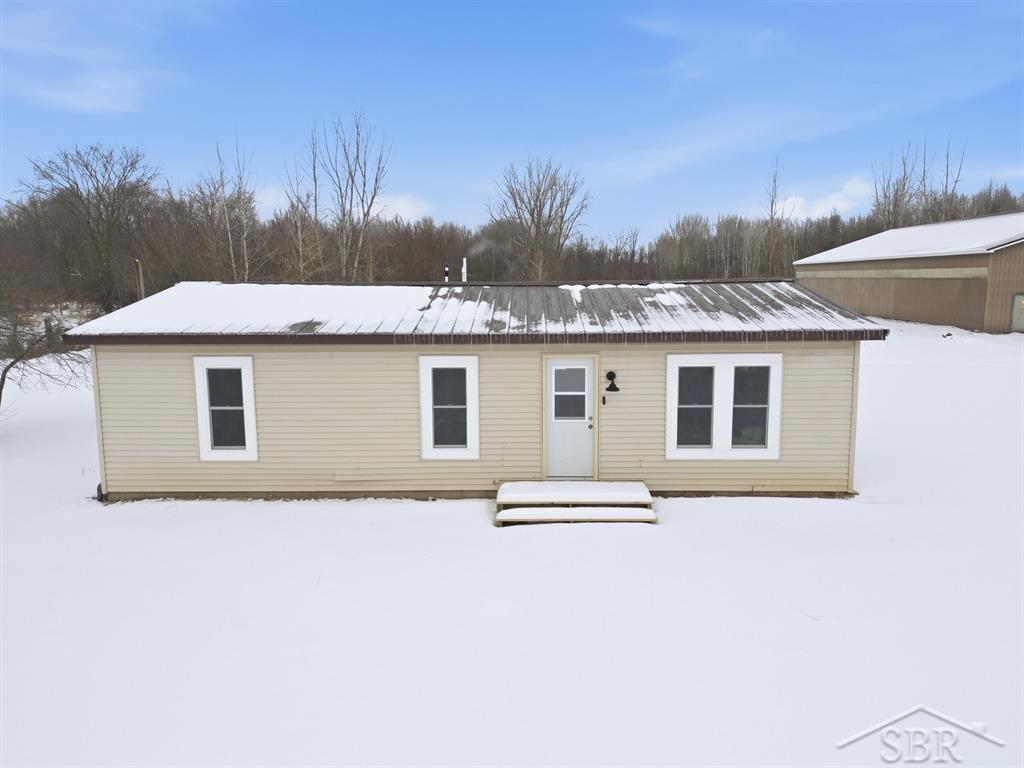 2496 Dale Road Beaverton, MI 48612 - Photo 18 of 30 50198879-e4c92141-032a-45cb-913e-e0baa8f8d4b3.JPG