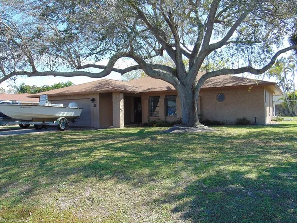 $677,000 | 82 Johnnycake Drive, Naples, FL 34110
