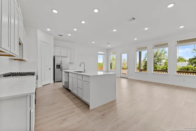 $364,990 | 5536 Paschal Park, New Braunfels, TX 78132