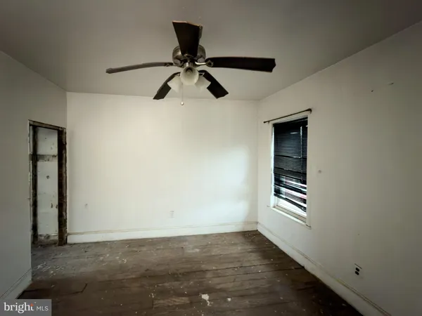 $39,900 | 99 East Seymour Street, Philadelphia, PA 19144