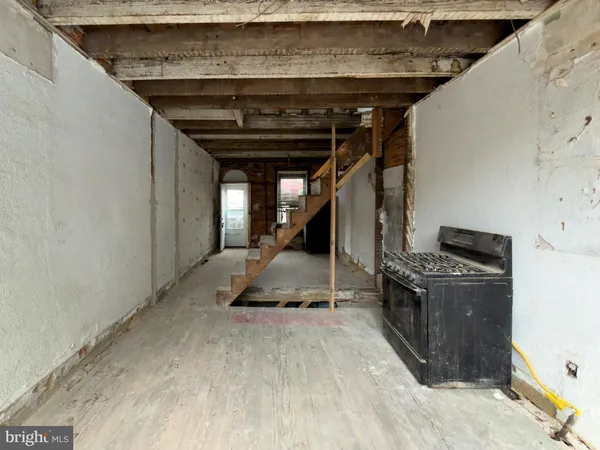 $39,900 | 99 East Seymour Street, Philadelphia, PA 19144