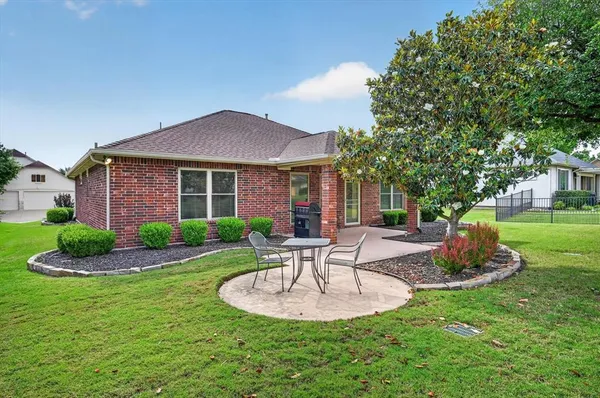 $319,000 | 9124 Starwood Lane, Denton, TX 76207