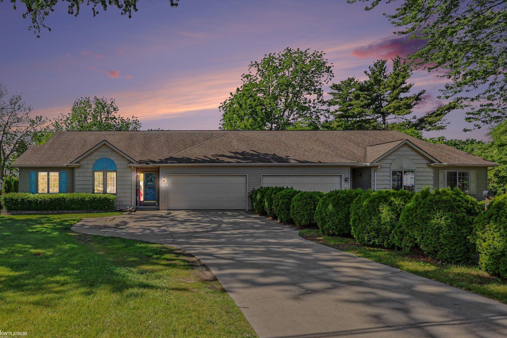 393 Pointe Tremble Road Algonac, MI 48001 - Photo 29 of 37