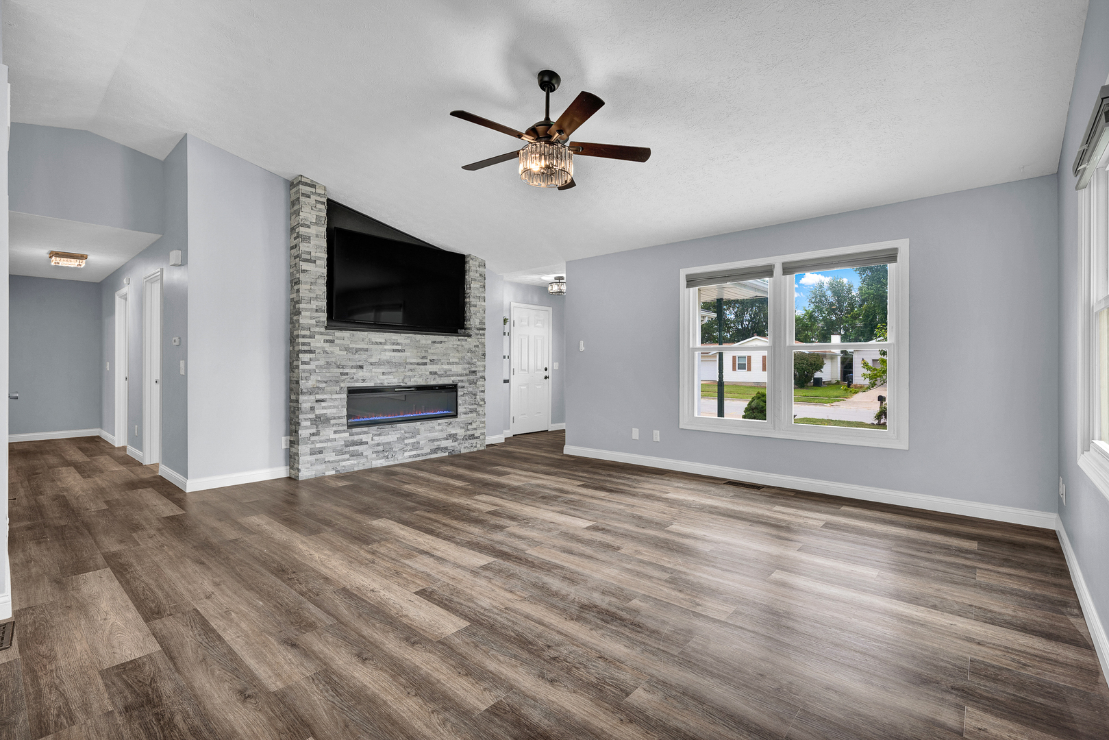 2831 Rutherford Drive Bloomington, IL 61705 - Photo 7 of 41 Gallery Image 7