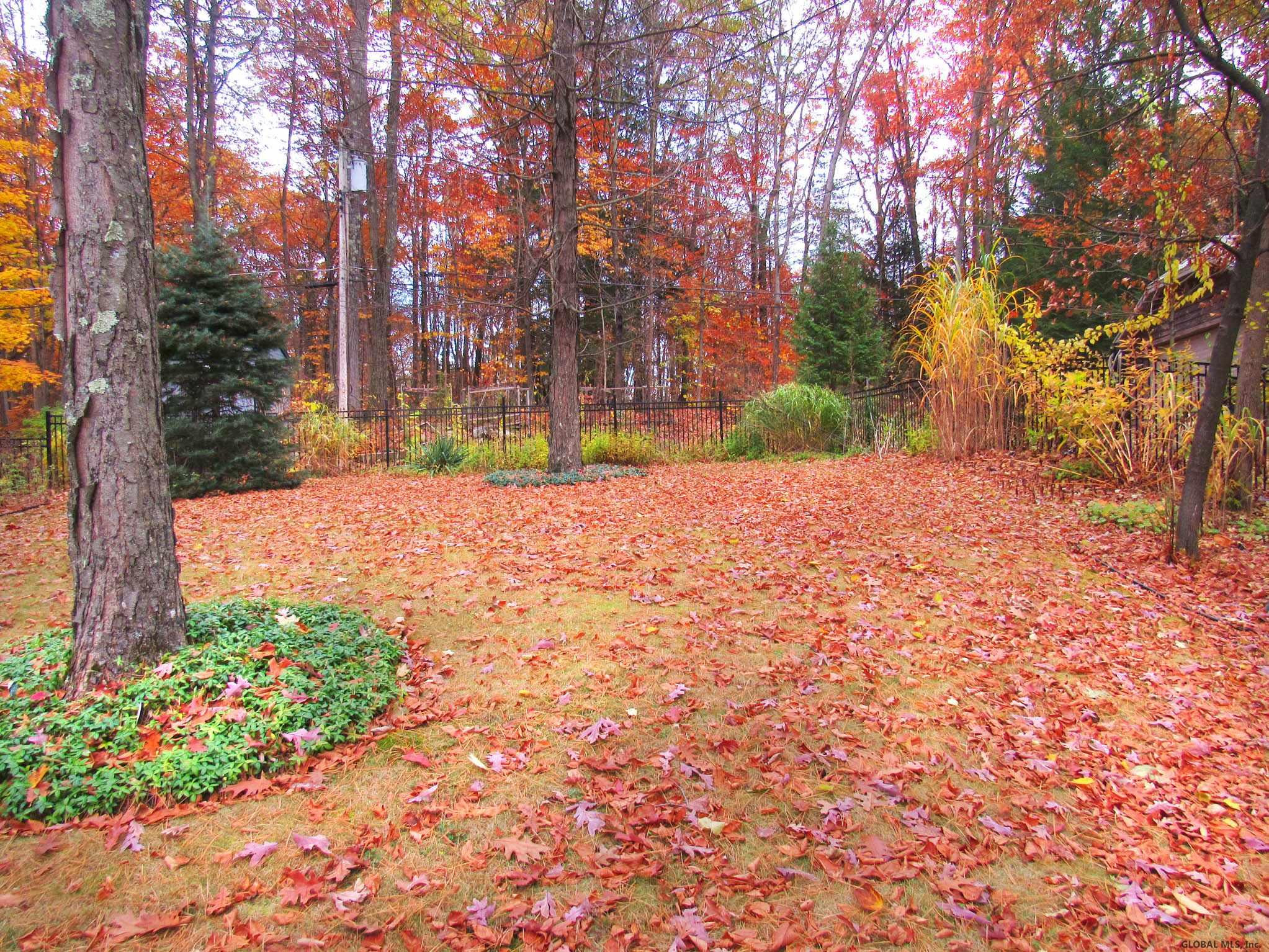 94 Hall Road Queensbury, NY 12804 - Photo 28 of 30 Photo 29