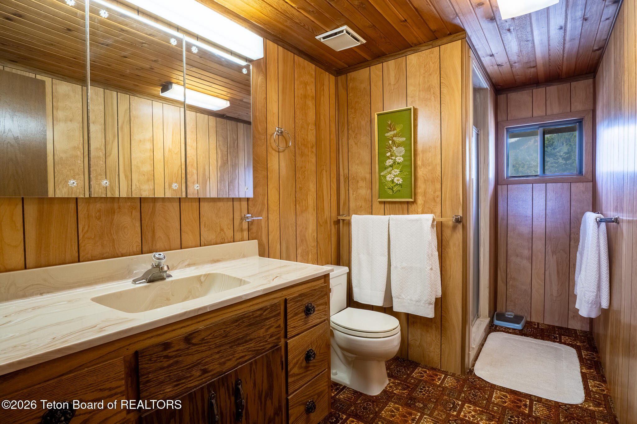 112 Canyon Pines Way Star Valley Ranch, WY 83127 - Photo 24 of 43 Upstairs Bath 2