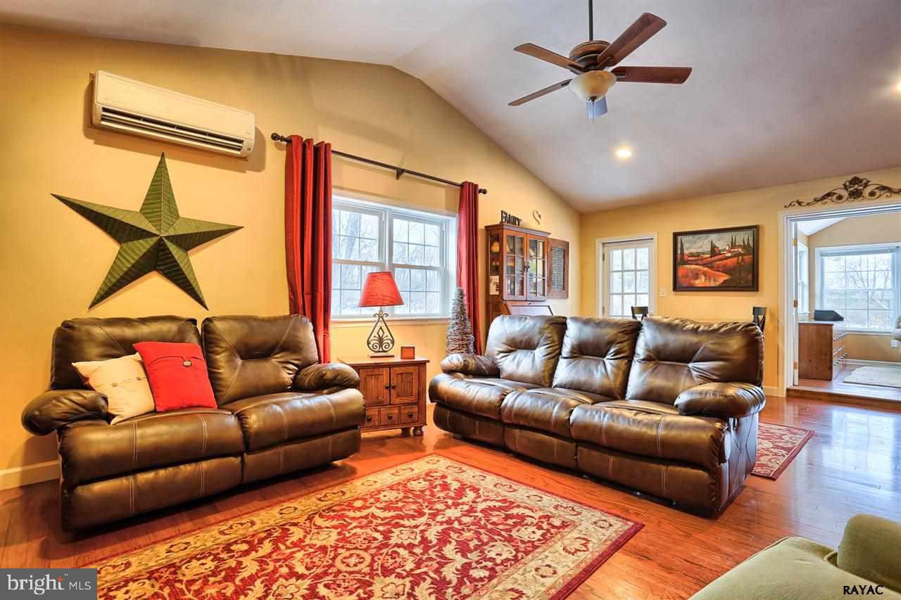 3475 Deininger Road York, PA 17406 - Photo 16 of 35 Gallery Image 16