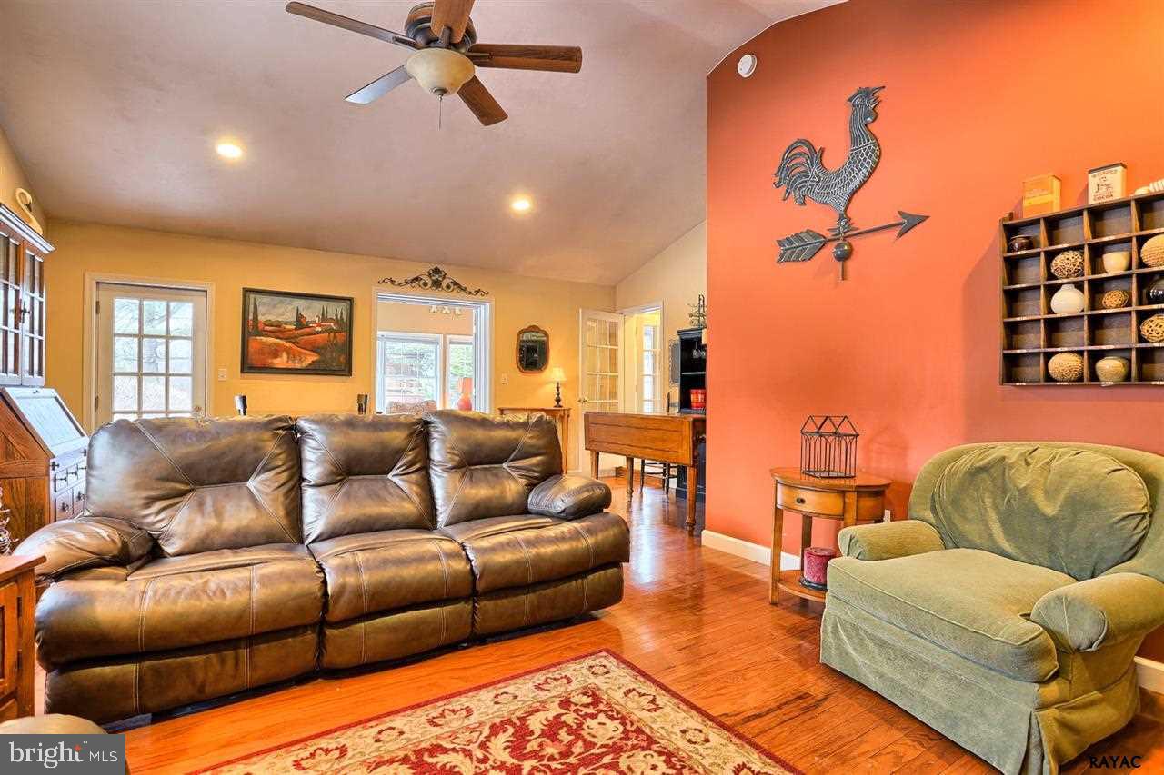 3475 Deininger Road York, PA 17406 - Photo 18 of 35 Gallery Image 18