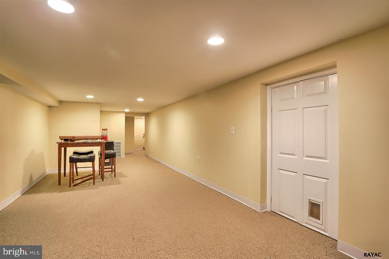 3475 Deininger Road York, PA 17406 - Photo 31 of 35 Gallery Image 31