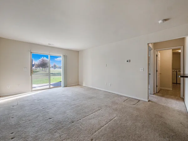 $1,900 | 1112 Addington Lane, Ann Arbor, MI 48108
