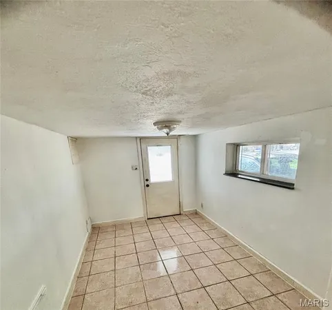 $59,900 | 1947 Spencer Avenue, Overland, MO 63114
