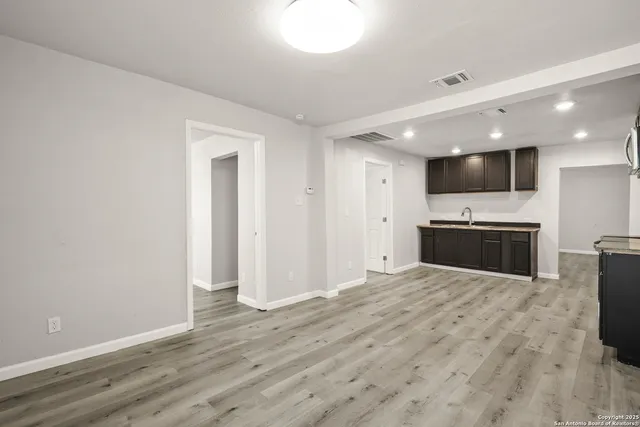 $1,375 | 2202 Perez Street, San Antonio, TX 78207