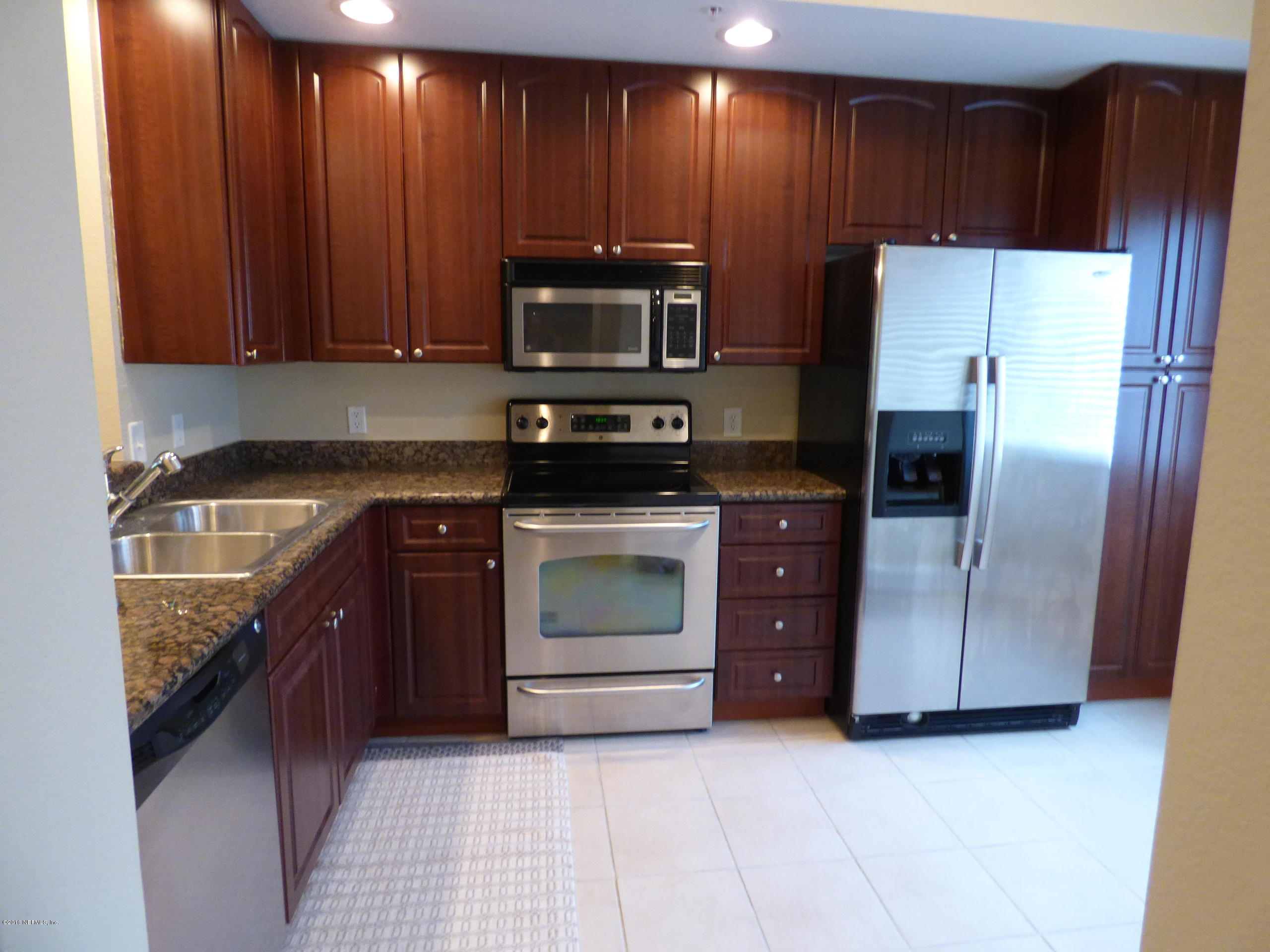 9745 Touchton Road, Unit 425 Jacksonville, FL 32246 - Photo 7 of 22 Loads of 42in Cabs and Granite Counters