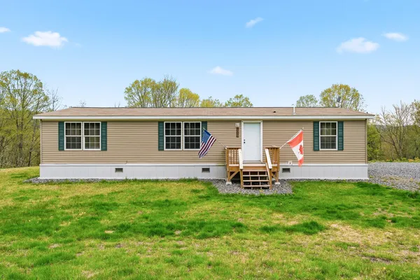 $279,000 | 1174 Vt Route 102, Canaan, VT 05903