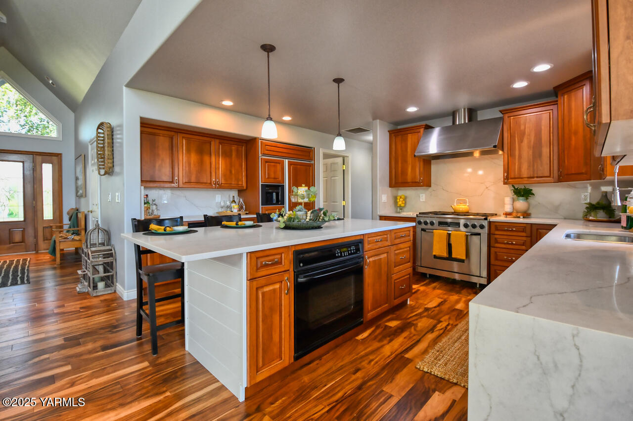 15783 Fisk Road Yakima, WA 98908 - Photo 18 of 61 Entertainers dream