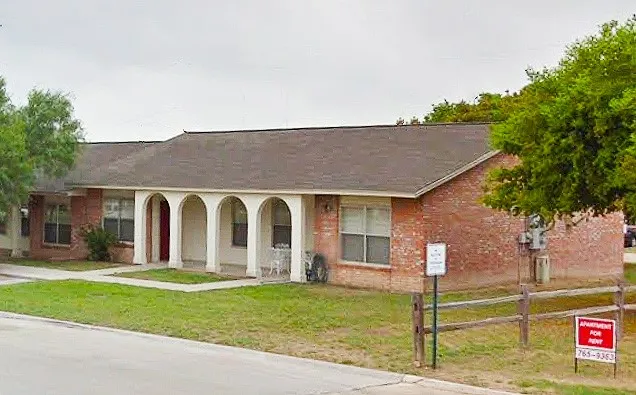 $555 | 2300 Alamo Street, Zapata, TX 78076