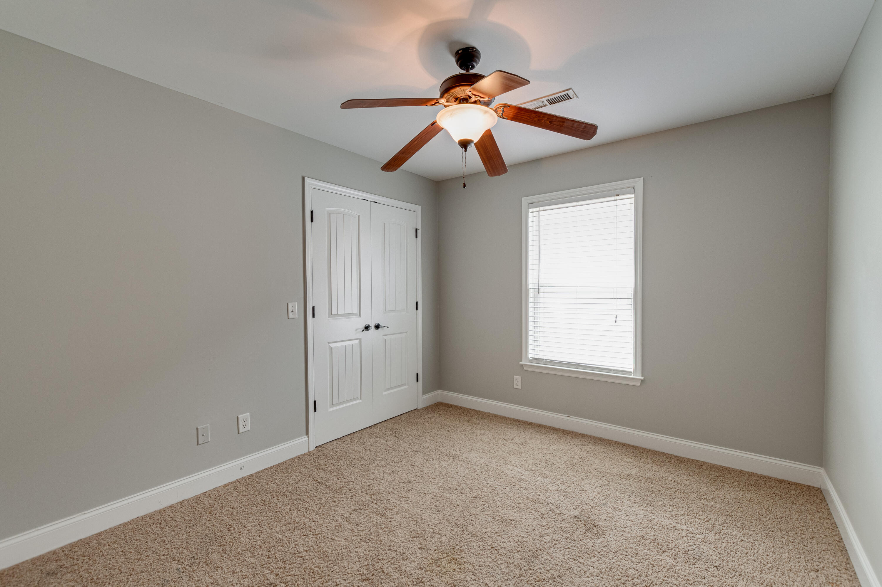 96 Battle Farm Court Rock Spring, GA 30739 - Photo 14 of 23 96 Battle Farm Ct-18