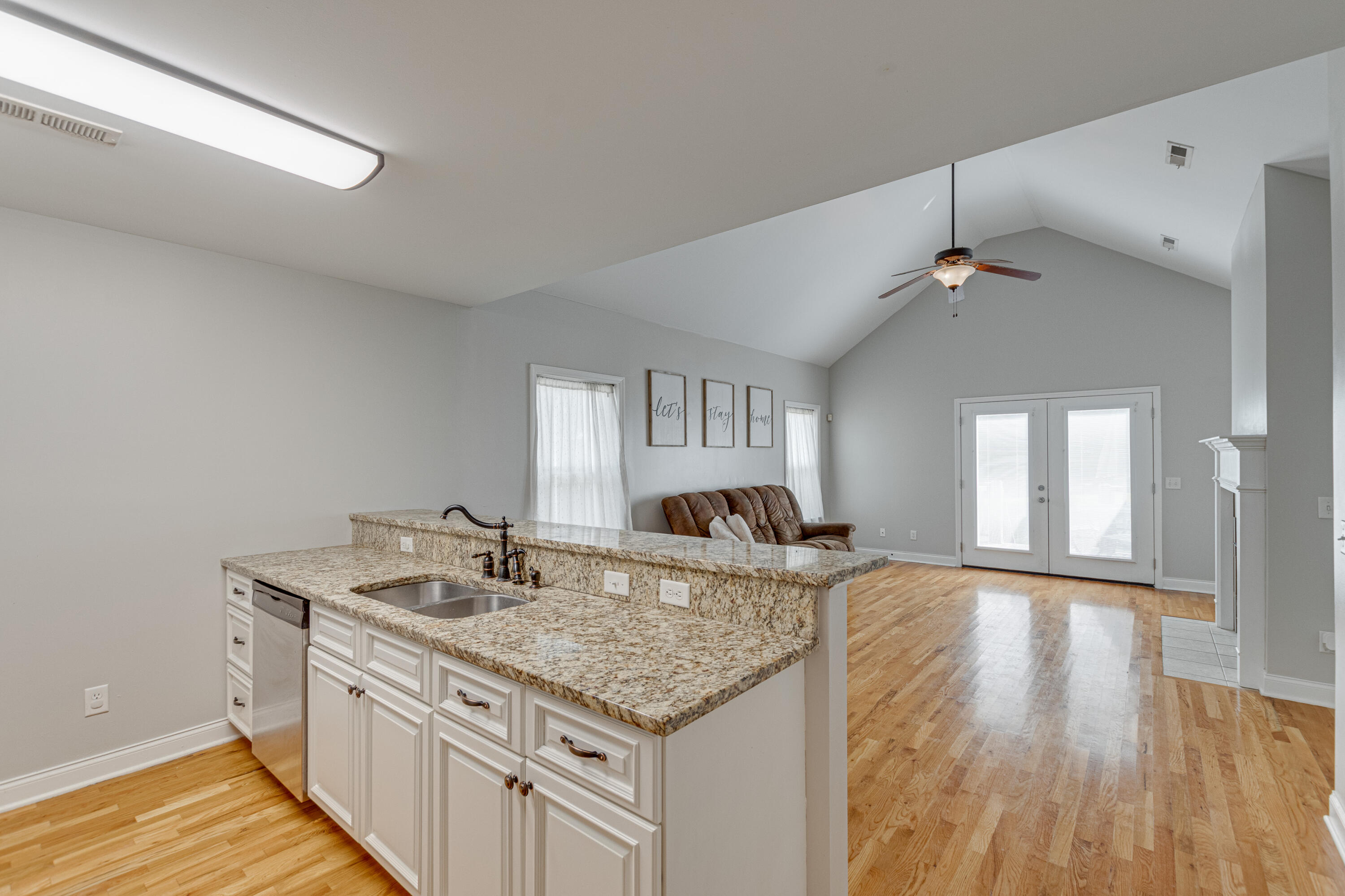 96 Battle Farm Court Rock Spring, GA 30739 - Photo 3 of 23 96 Battle Farm Ct-6