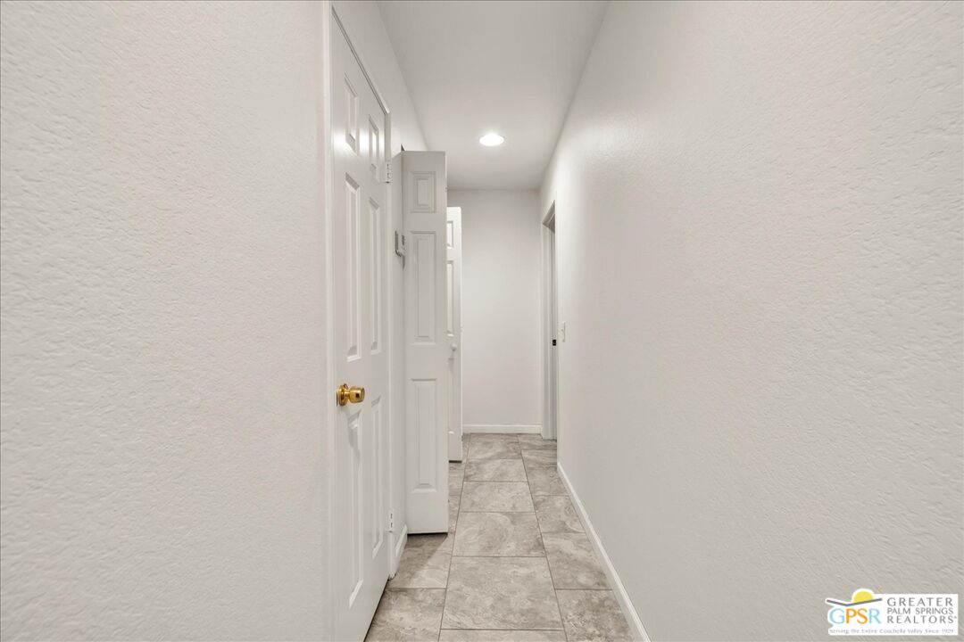 401 El Cielo Road, Unit 147 Palm Springs, CA 92262 - Photo 12 of 44 a view of a hallway