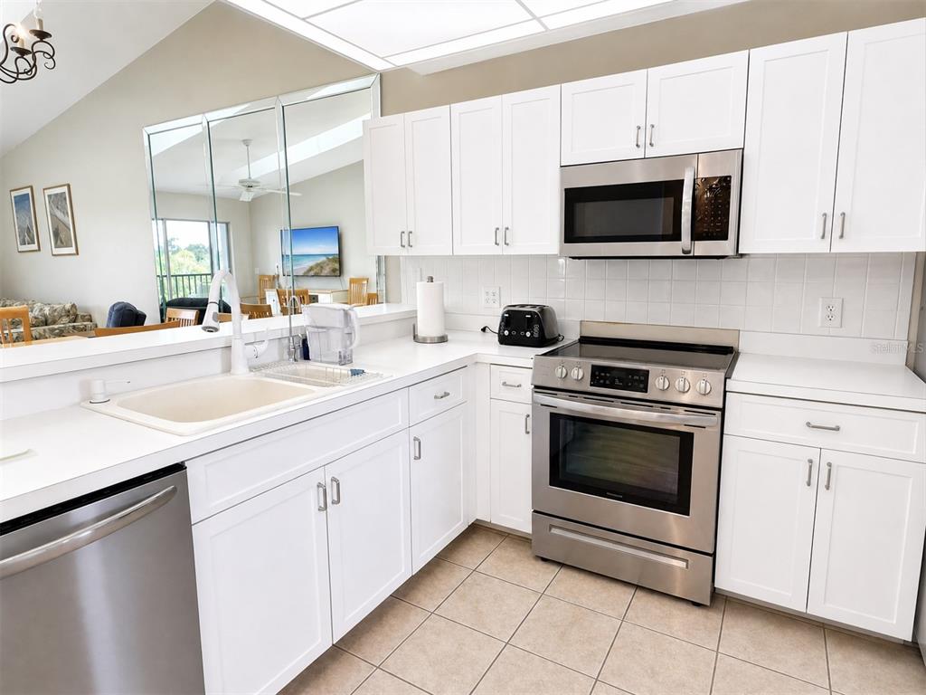 6800 Placida Road, Unit 283 Englewood, FL 34224 - Photo 5 of 33