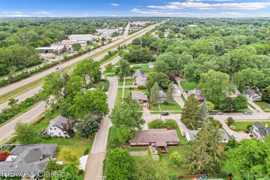 22410 Power Road Farmington, MI 48336 - Photo 48 of 52