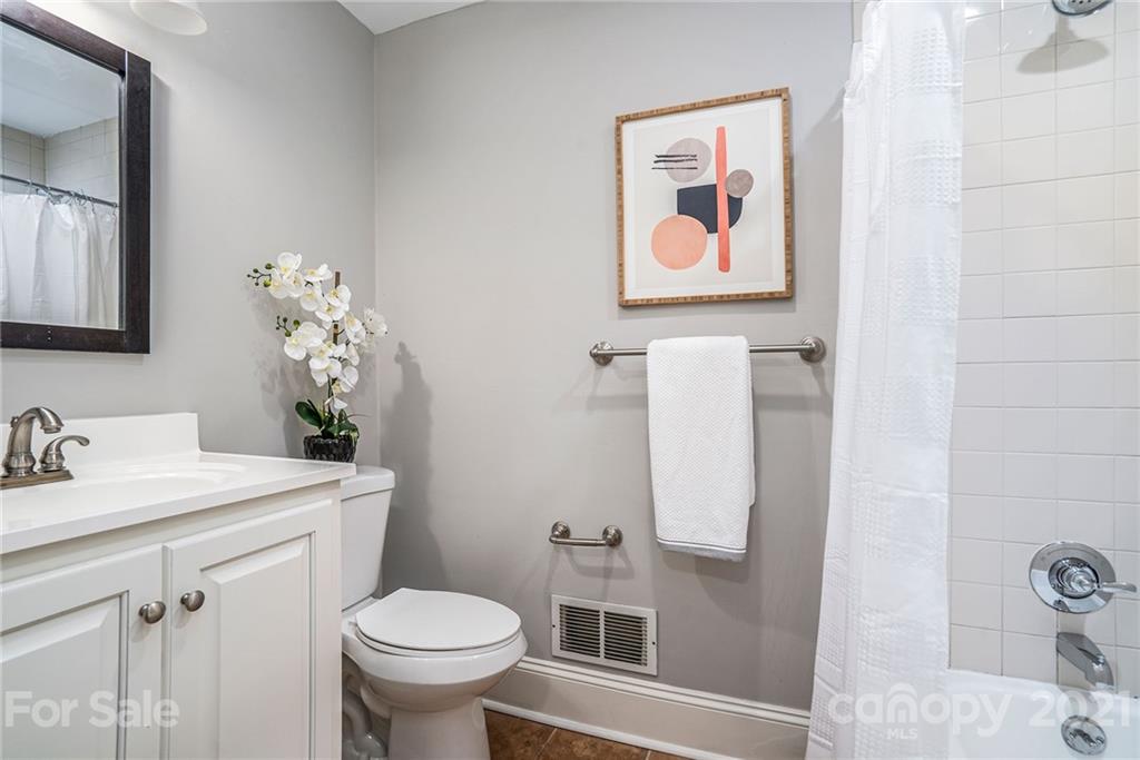 926 Burnley Road Charlotte, NC 28210 - Photo 22 of 33 Gallery Image 22