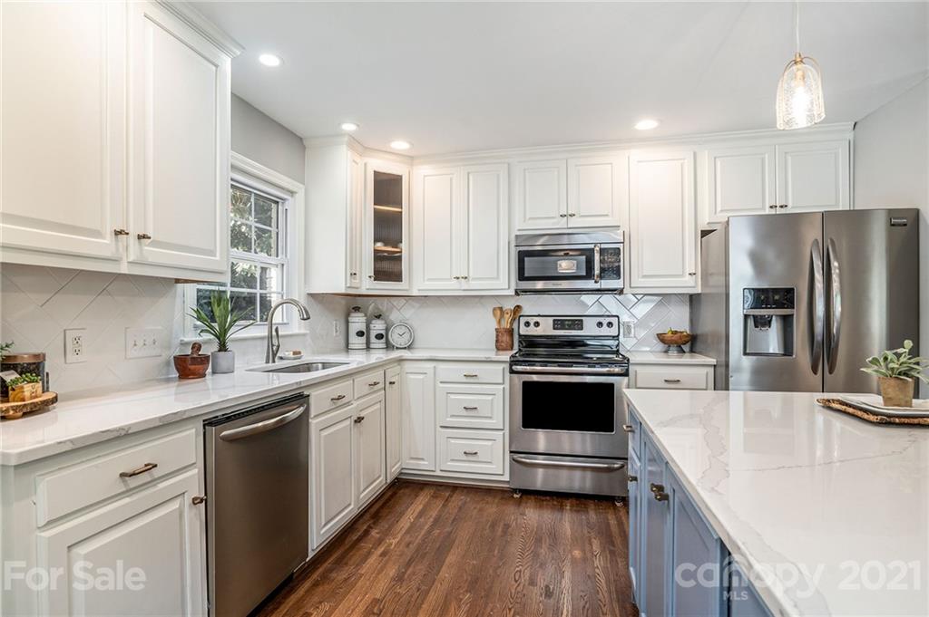 926 Burnley Road Charlotte, NC 28210 - Photo 8 of 33 Gallery Image 8