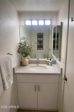 $270,000 | 827 East Cochise Drive, Unit B, Phoenix, AZ 85020
