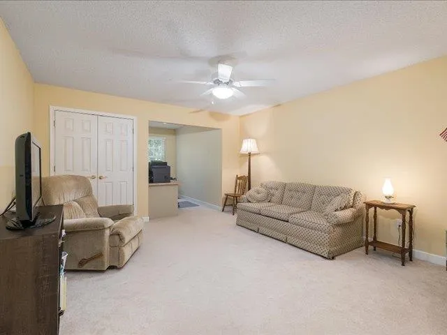 $361,500 | 41 Hickory Nut Lane, Staunton, VA 24401