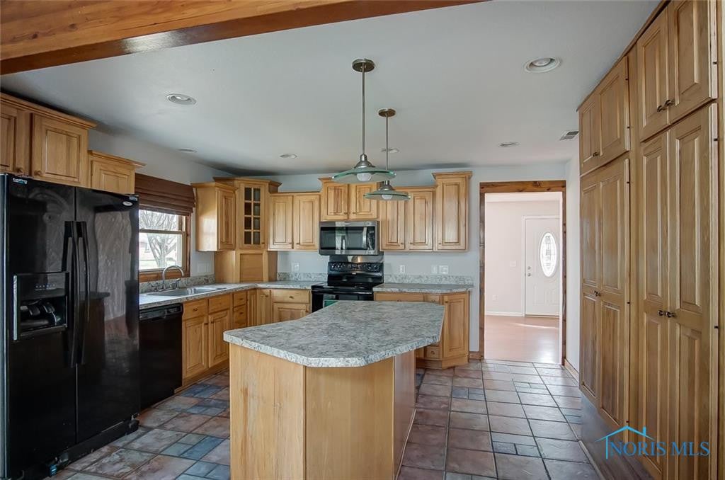 4625 Edgemont Road Toledo, OH 43611 - Photo 10 of 35 Gallery Image 10