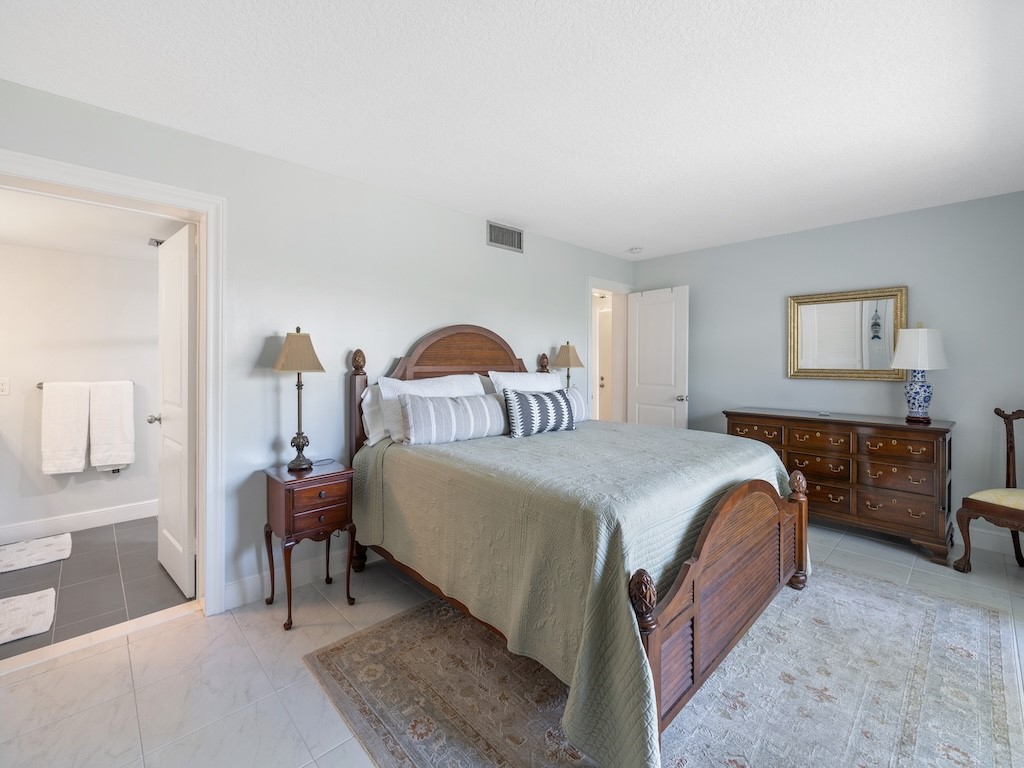 1155 Reef Road, Unit B7 Vero Beach, FL 32963 - Photo 14 of 31