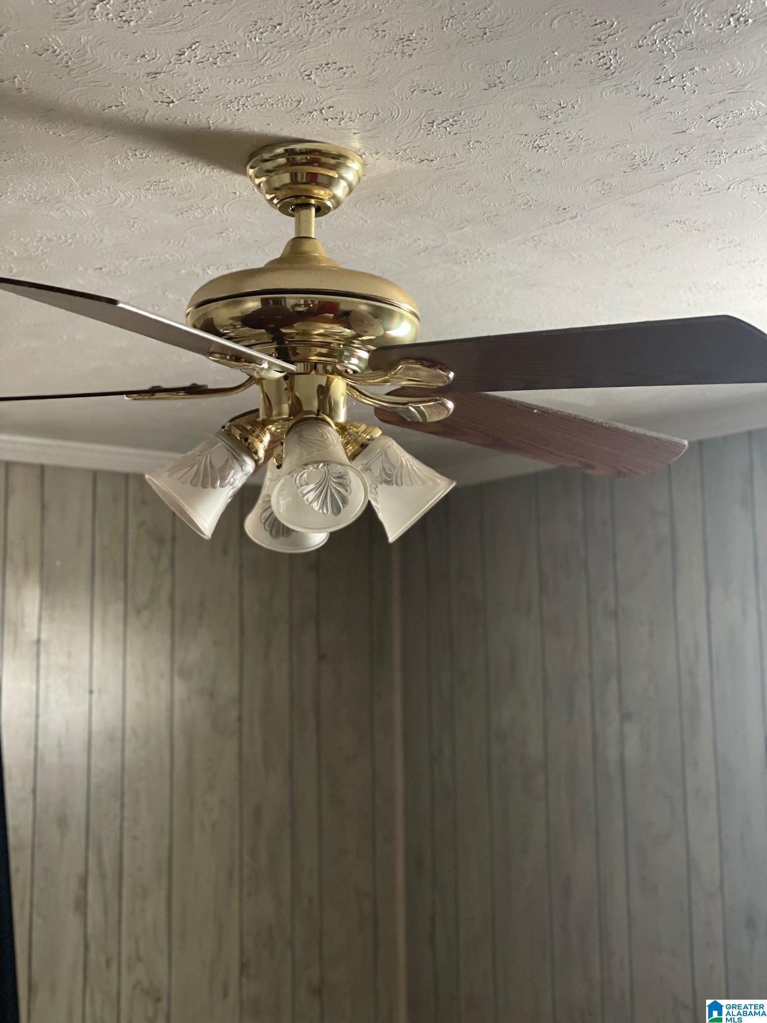 2210 Walnut Avenue Anniston, AL 36201 - Photo 17 of 38