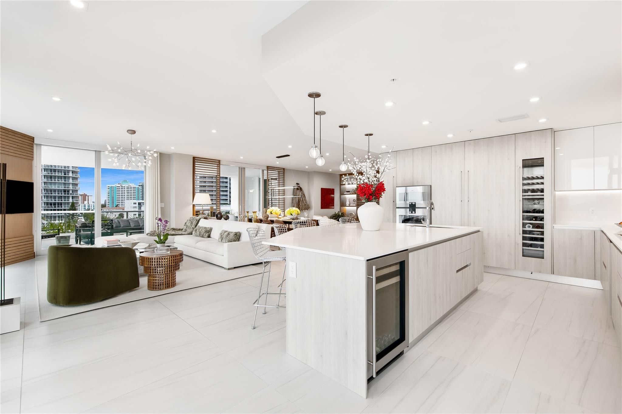321 North Birch Road, Unit 603 Fort Lauderdale, FL 33304 - Photo 15 of 64 Photo 17