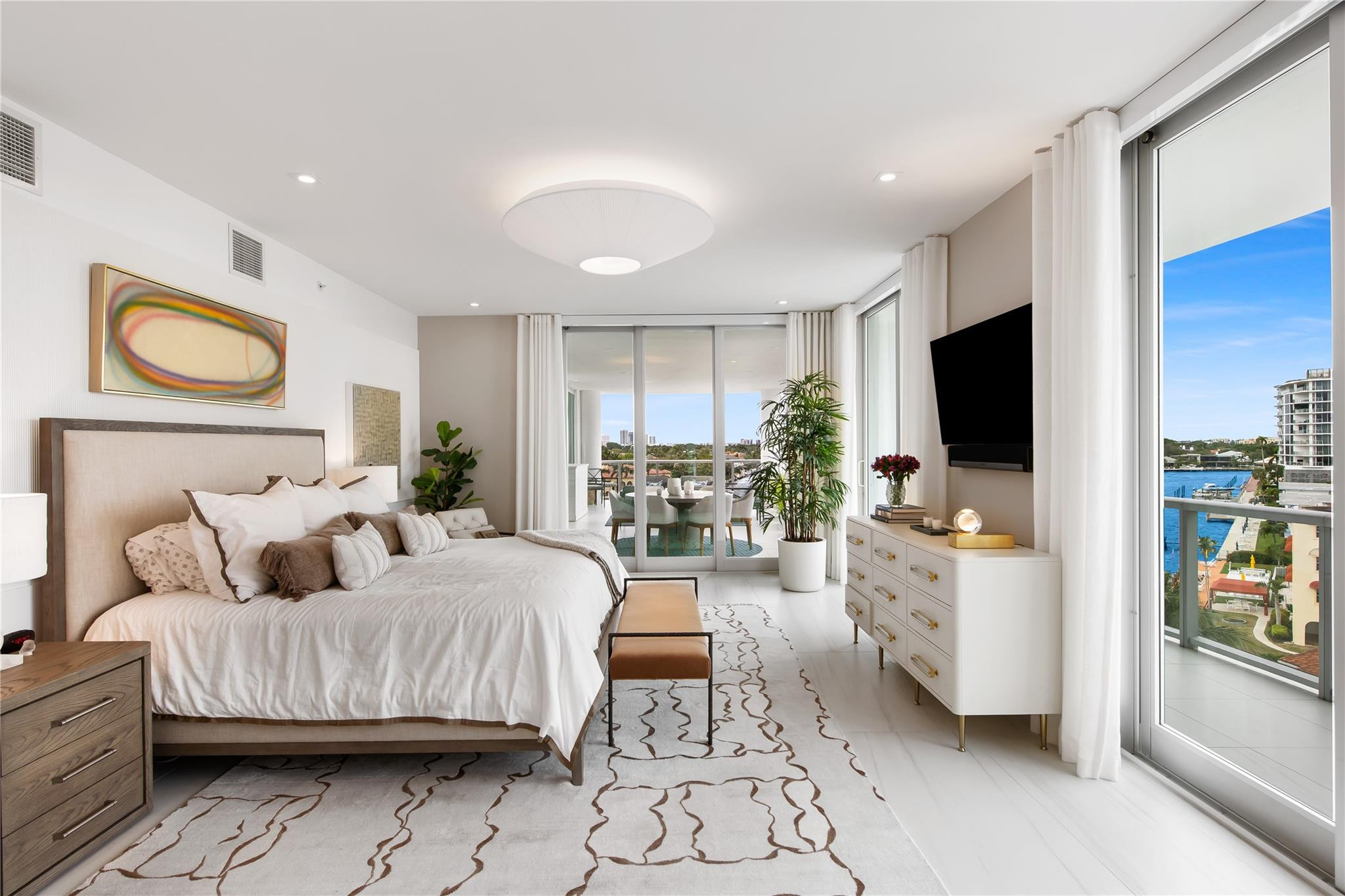 321 North Birch Road, Unit 603 Fort Lauderdale, FL 33304 - Photo 24 of 64 Photo 26