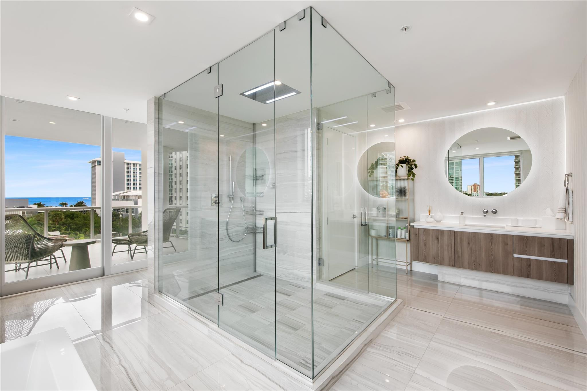 321 North Birch Road, Unit 603 Fort Lauderdale, FL 33304 - Photo 26 of 64 Photo 28