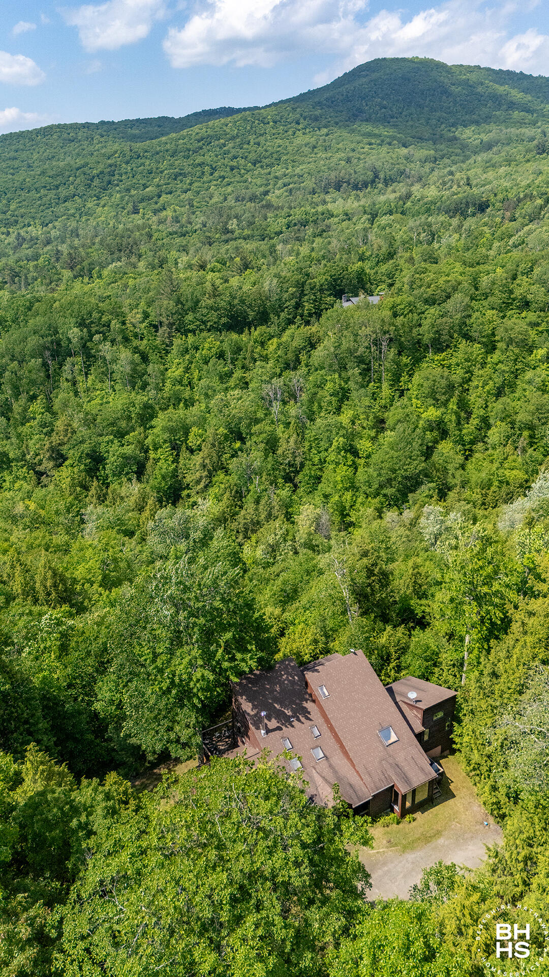 147 Jackson Road Keene, NY 12942 - Photo 4 of 70 Gallery Image 4