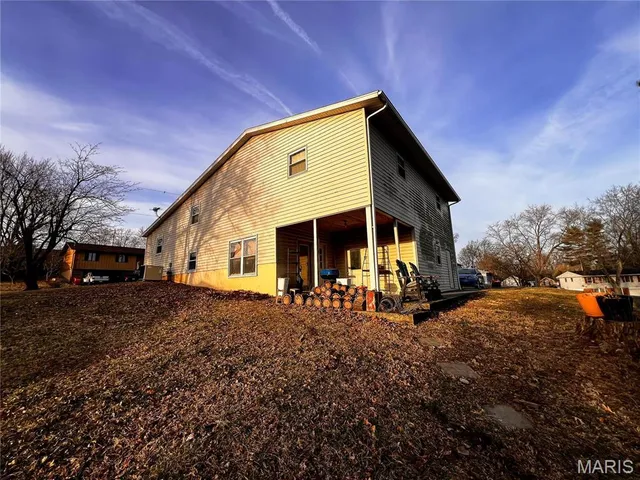 $159,900 | 1505 Shelley Drive, Vandalia, IL 62471