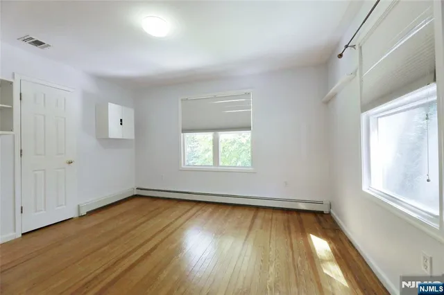 $4,700 | 39 Park Avenue, Cresskill, NJ 07626