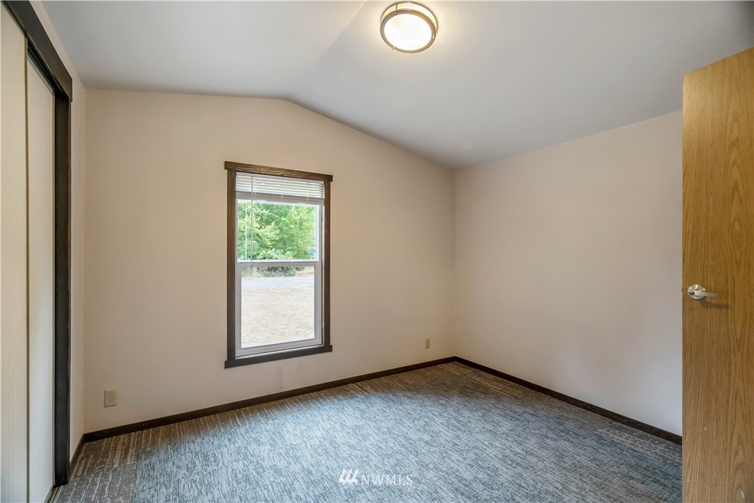 17724 Irwin Street Southwest Rochester, WA 98579 - Photo 14 of 23