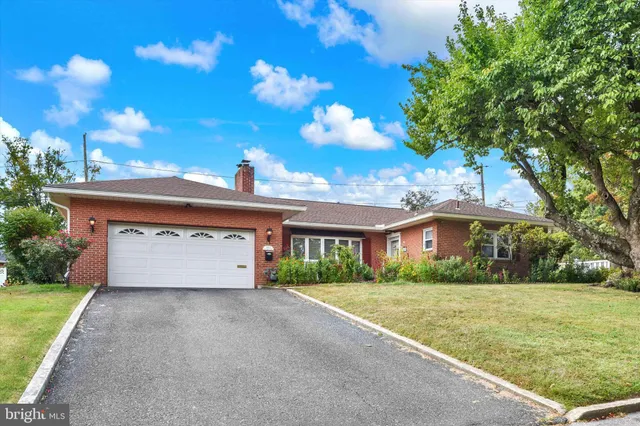 $360,000 | 3801 Bonnybrook Road, Harrisburg, PA 17109