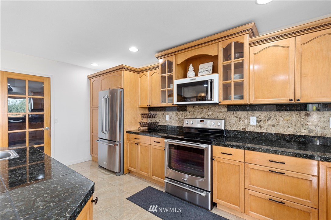 6010 Church Road Ferndale, WA 98248 - Photo 10 of 40 Gallery Image 10