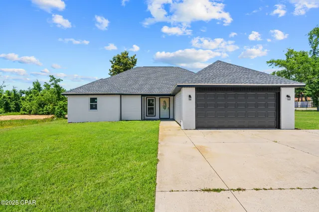 $319,900 | 8823 Seminole Street, Youngstown, FL 32466