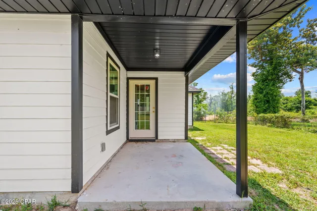 $319,900 | 8823 Seminole Street, Youngstown, FL 32466