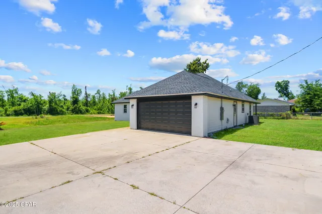 $319,900 | 8823 Seminole Street, Youngstown, FL 32466