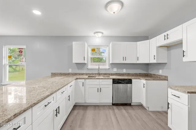 $319,900 | 8823 Seminole Street, Youngstown, FL 32466