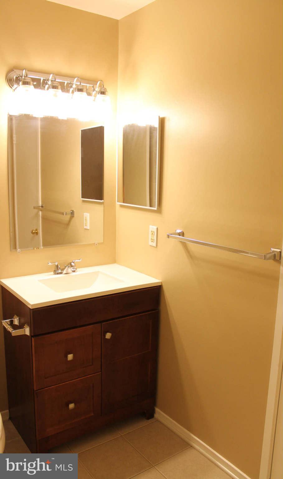 7703 Lexton Place, Unit 31 Springfield, VA 22152 - Photo 9 of 15 Bath