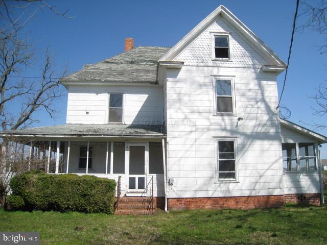5905 Coventry Parish Road Westover, MD 21871 - Photo 3 of 9 a front view of a house with a yard