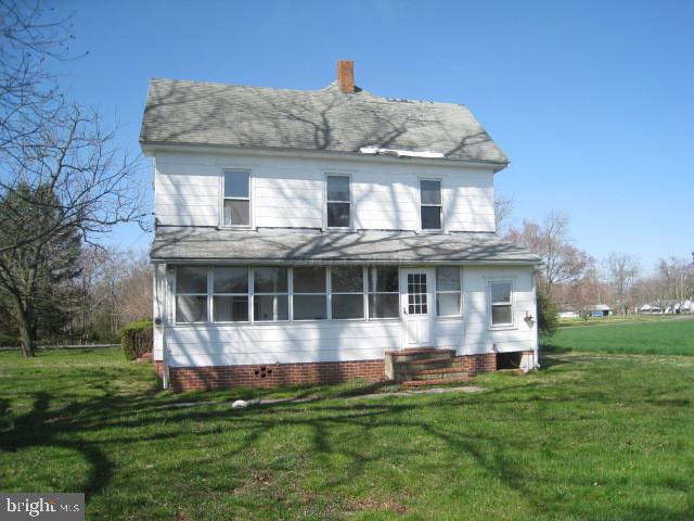 5905 Coventry Parish Road Westover, MD 21871 - Photo 4 of 9 a view of a house with a backyard