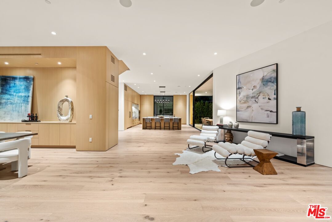 1508 Roscomare Road Los Angeles, CA 90077 - Photo 4 of 29